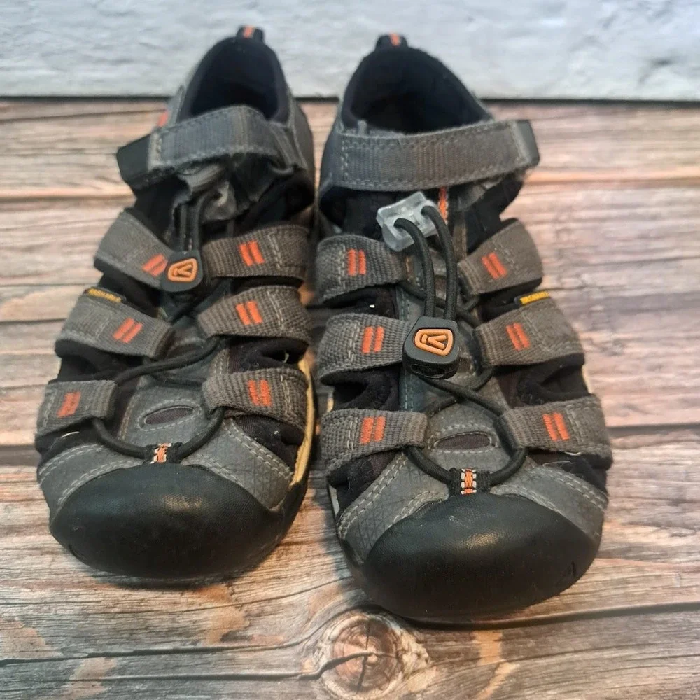 Keen Newport H2 Kids Sandals Grey Orange Water Shoes Size 2 1018426